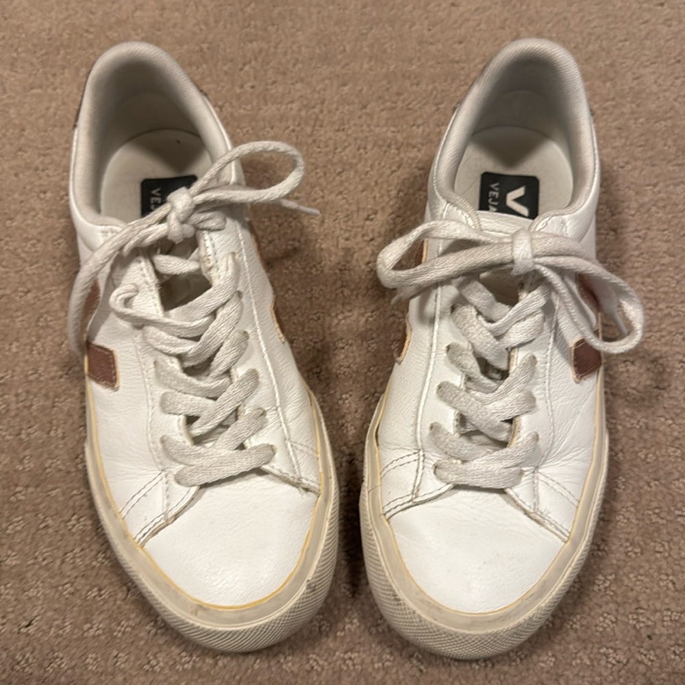 Veja sneakers rose metallic V and back